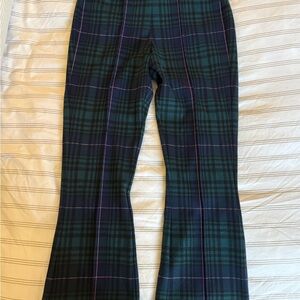 Vineyard Vines Women's Green and Blue Plaid Cropped Pants